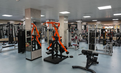 工厂员工健身房健身器材配置方案：提升体能恢复效率与用工稳定性的实用配置